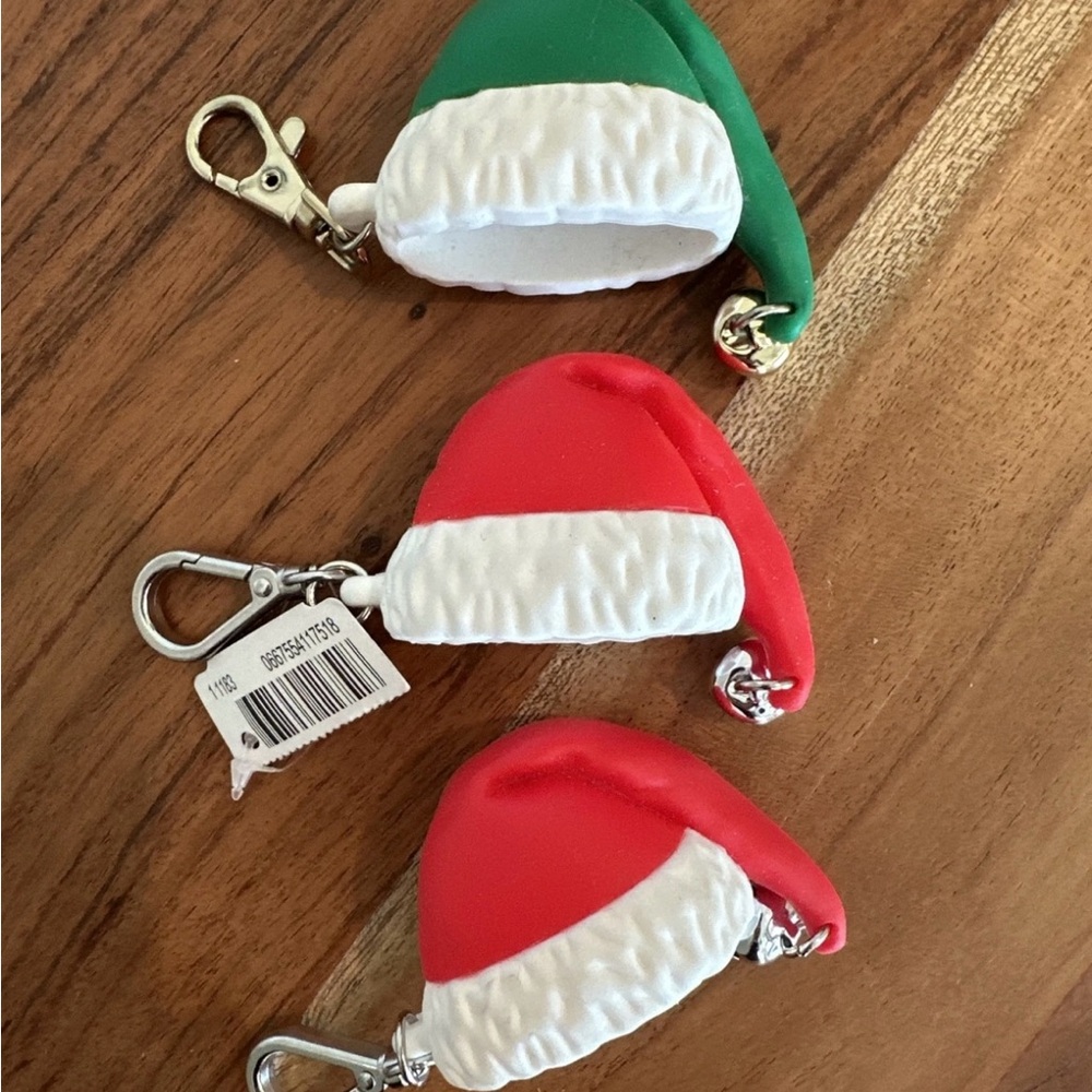 Bath & Body Works: Set Of 3: Santa & Elf Hats Hand Sanitizer Pocketbac Clips